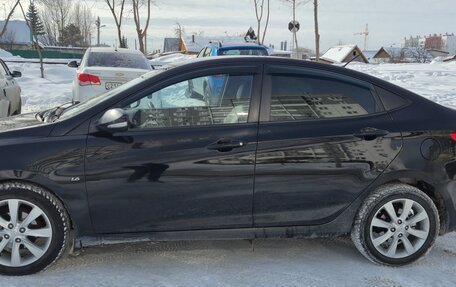 Hyundai Solaris II рестайлинг, 2011 год, 600 000 рублей, 7 фотография