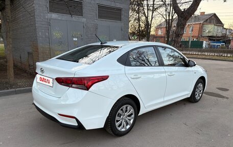 Hyundai Solaris II рестайлинг, 2017 год, 820 000 рублей, 5 фотография