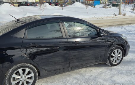 Hyundai Solaris II рестайлинг, 2011 год, 600 000 рублей, 11 фотография