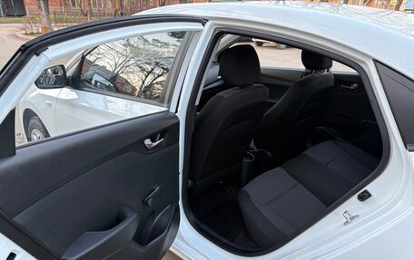 Hyundai Solaris II рестайлинг, 2017 год, 820 000 рублей, 10 фотография