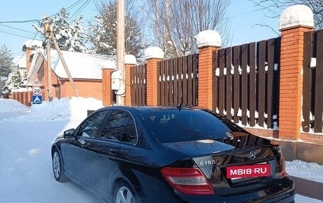 Mercedes-Benz C-Класс, 2010 год, 1 100 000 рублей, 5 фотография