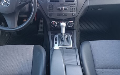 Mercedes-Benz C-Класс, 2010 год, 1 100 000 рублей, 8 фотография