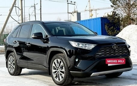 Toyota RAV4, 2021 год, 4 590 000 рублей, 4 фотография