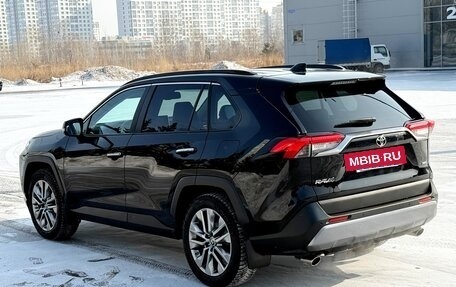 Toyota RAV4, 2021 год, 4 590 000 рублей, 7 фотография
