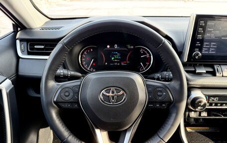 Toyota RAV4, 2021 год, 4 590 000 рублей, 24 фотография