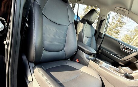 Toyota RAV4, 2021 год, 4 590 000 рублей, 26 фотография