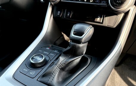 Toyota RAV4, 2021 год, 4 590 000 рублей, 31 фотография