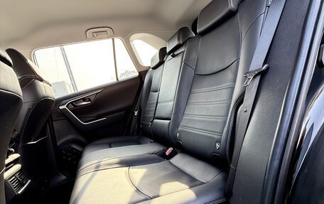 Toyota RAV4, 2021 год, 4 590 000 рублей, 40 фотография