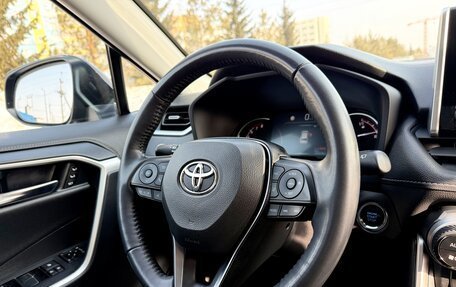 Toyota RAV4, 2021 год, 4 590 000 рублей, 29 фотография