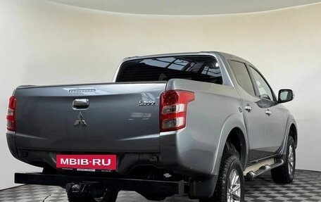 Mitsubishi L200 IV рестайлинг, 2015 год, 1 900 000 рублей, 4 фотография
