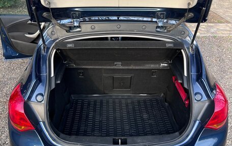 Opel Astra J, 2011 год, 560 000 рублей, 7 фотография