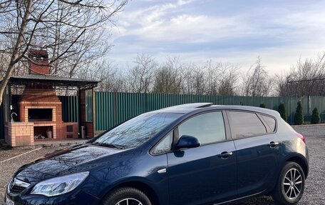 Opel Astra J, 2011 год, 560 000 рублей, 6 фотография