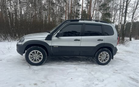 Chevrolet Niva I рестайлинг, 2016 год, 850 000 рублей, 14 фотография