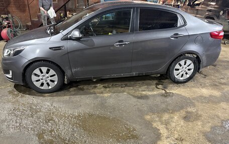 KIA Rio III рестайлинг, 2013 год, 950 000 рублей, 2 фотография