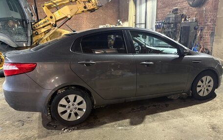 KIA Rio III рестайлинг, 2013 год, 950 000 рублей, 4 фотография