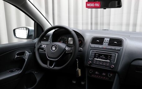 Volkswagen Polo VI (EU Market), 2017 год, 1 199 000 рублей, 7 фотография