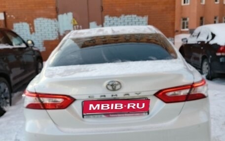 Toyota Camry, 2019 год, 3 250 000 рублей, 8 фотография