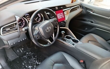 Toyota Camry, 2019 год, 3 250 000 рублей, 2 фотография