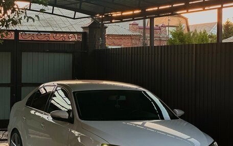 Volkswagen Jetta VI, 2012 год, 1 400 000 рублей, 2 фотография