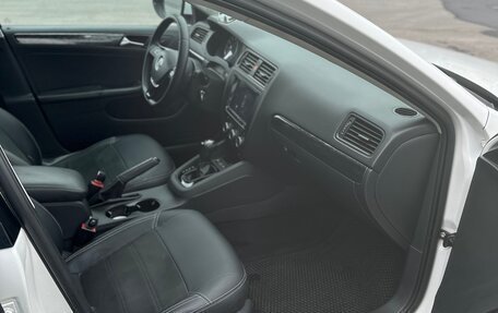 Volkswagen Jetta VI, 2012 год, 1 400 000 рублей, 10 фотография