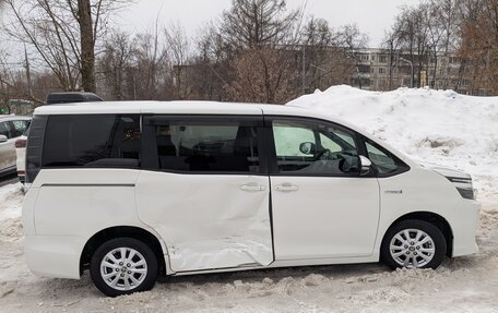 Toyota Voxy III, 2015 год, 1 500 000 рублей, 6 фотография
