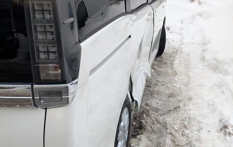 Toyota Voxy III, 2015 год, 1 500 000 рублей, 9 фотография