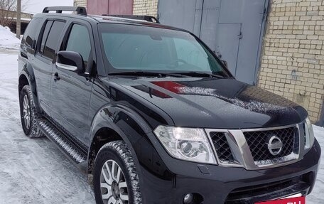 Nissan Pathfinder, 2011 год, 1 890 000 рублей, 3 фотография