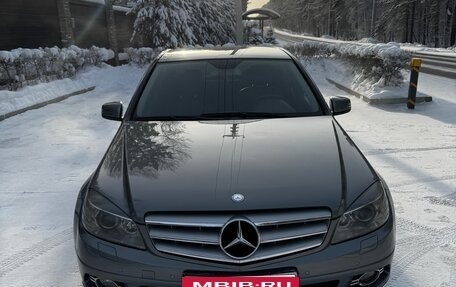 Mercedes-Benz C-Класс, 2009 год, 750 000 рублей, 1 фотография