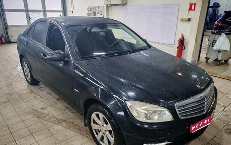 Mercedes-Benz C-Класс, 2010 год, 1 035 000 рублей, 1 фотография