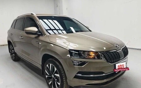 Skoda Karoq I, 2022 год, 1 830 000 рублей, 3 фотография