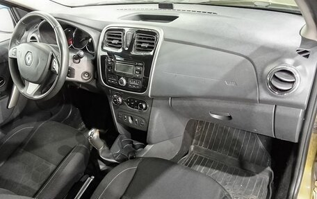 Renault Sandero II рестайлинг, 2017 год, 700 000 рублей, 9 фотография