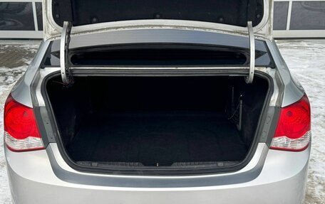 Chevrolet Cruze II, 2010 год, 615 000 рублей, 9 фотография