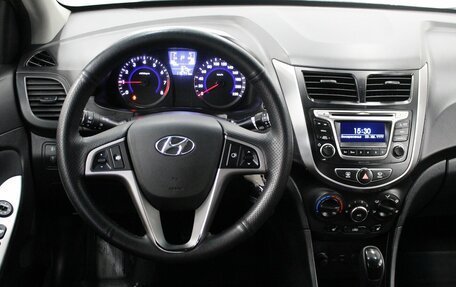 Hyundai Solaris II рестайлинг, 2015 год, 1 070 000 рублей, 7 фотография