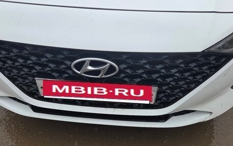 Hyundai Solaris II рестайлинг, 2021 год, 1 150 000 рублей, 7 фотография