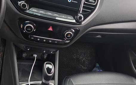 Hyundai Solaris II рестайлинг, 2021 год, 1 150 000 рублей, 12 фотография