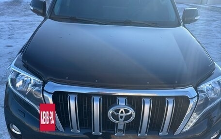 Toyota Land Cruiser Prado 150 рестайлинг 2, 2015 год, 4 200 000 рублей, 4 фотография