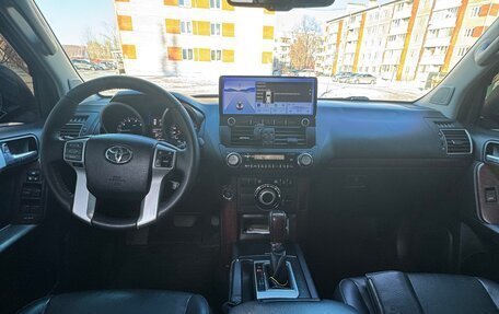 Toyota Land Cruiser Prado 150 рестайлинг 2, 2015 год, 4 200 000 рублей, 14 фотография