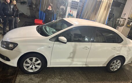 Volkswagen Polo VI (EU Market), 2011 год, 670 000 рублей, 5 фотография