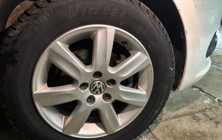 Volkswagen Polo VI (EU Market), 2011 год, 670 000 рублей, 14 фотография