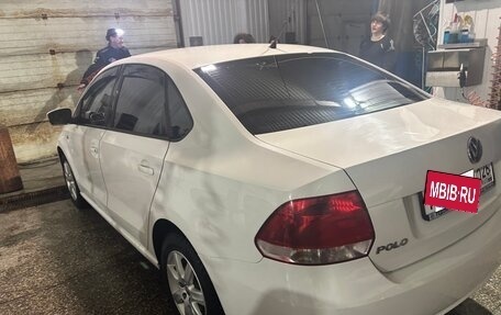 Volkswagen Polo VI (EU Market), 2011 год, 670 000 рублей, 3 фотография