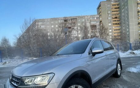Volkswagen Tiguan II, 2018 год, 3 100 000 рублей, 10 фотография