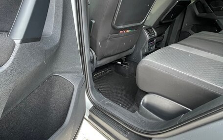 Volkswagen Tiguan II, 2018 год, 3 100 000 рублей, 21 фотография