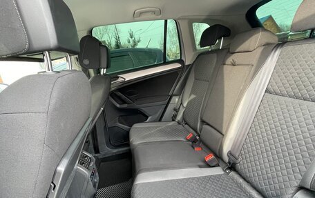 Volkswagen Tiguan II, 2018 год, 3 100 000 рублей, 20 фотография