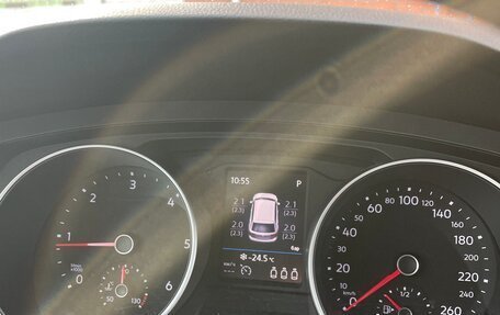 Volkswagen Tiguan II, 2018 год, 3 100 000 рублей, 35 фотография