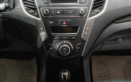 Hyundai Santa Fe III рестайлинг, 2017 год, 2 180 000 рублей, 13 фотография