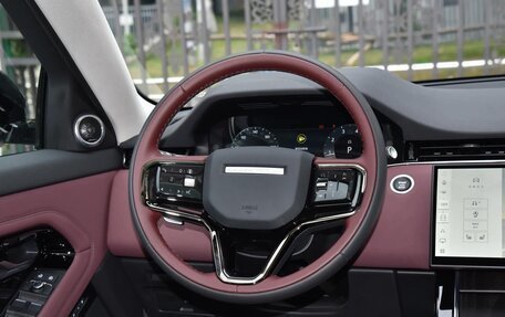 Land Rover Range Rover Evoque II, 2026 год, 6 100 000 рублей, 13 фотография