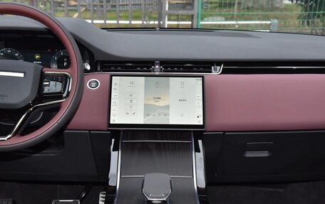 Land Rover Range Rover Evoque II, 2026 год, 6 100 000 рублей, 12 фотография