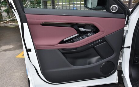 Land Rover Range Rover Evoque II, 2026 год, 6 100 000 рублей, 24 фотография