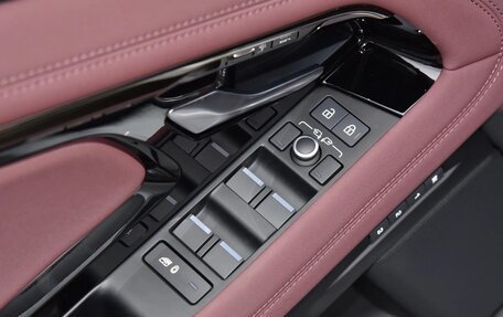 Land Rover Range Rover Evoque II, 2026 год, 6 100 000 рублей, 25 фотография