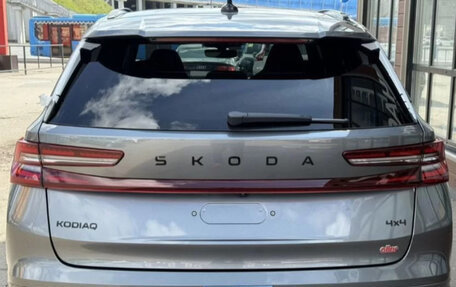 Skoda Kodiaq, 2025 год, 6 900 000 рублей, 4 фотография